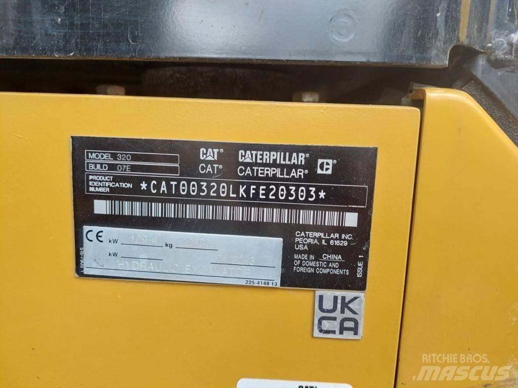 CAT 320 Lánctalpas kotrók