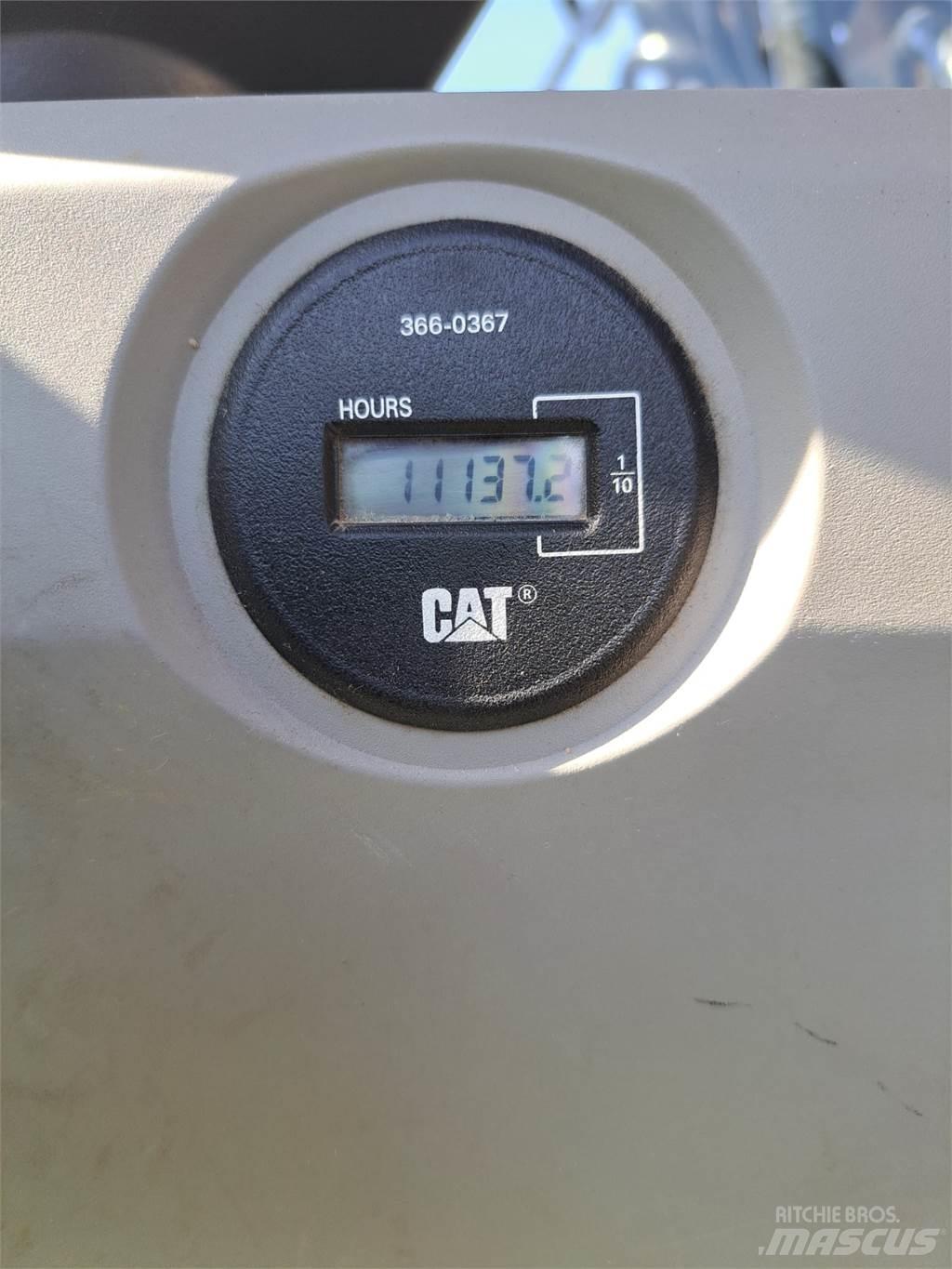CAT 325F Lánctalpas kotrók