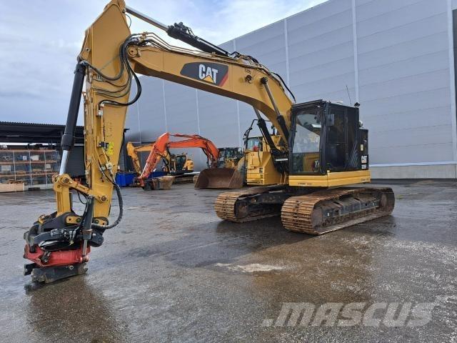 CAT 325F Lánctalpas kotrók