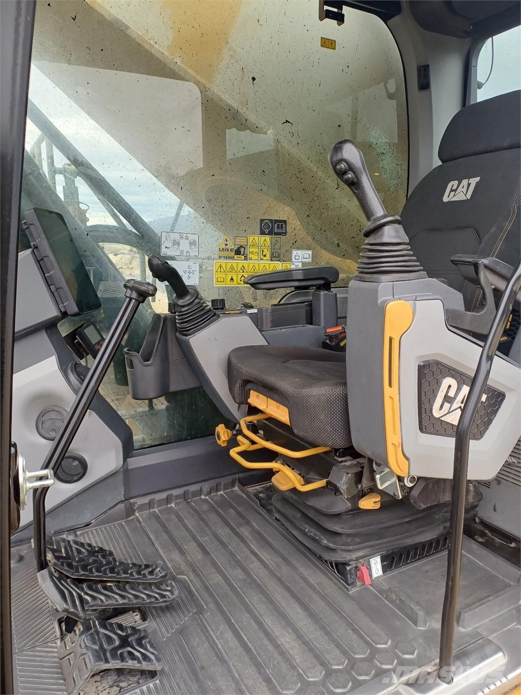 CAT 395 Lánctalpas kotrók