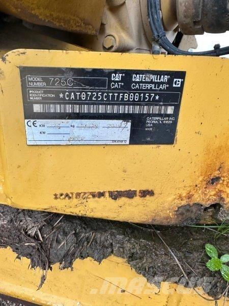 CAT 725C Csuklósdömperek