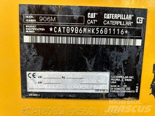 CAT 906M Gumikerekes homlokrakodók