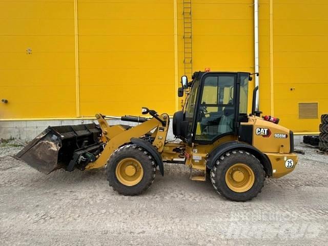 CAT 908-14 Gumikerekes homlokrakodók