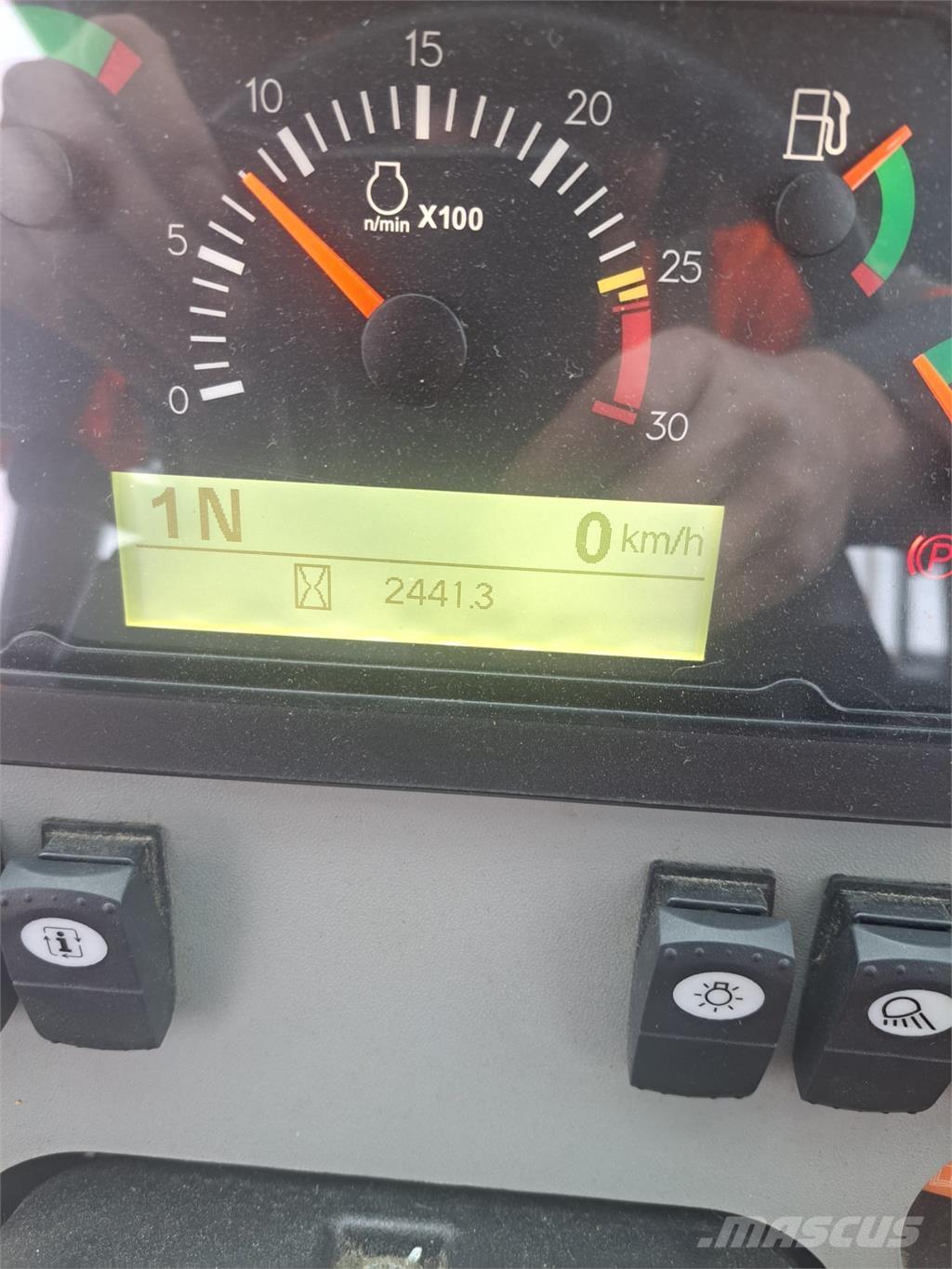 CAT 950GC Gumikerekes homlokrakodók