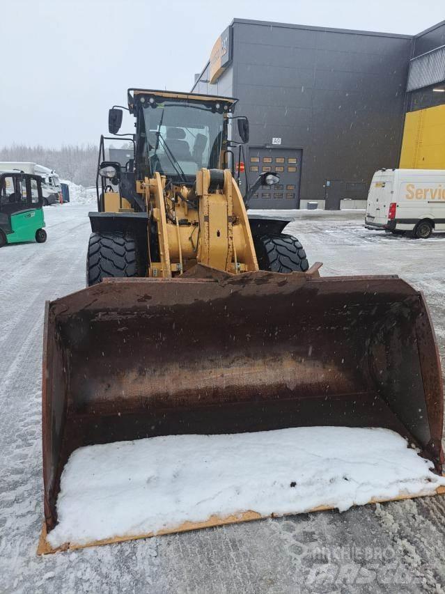 CAT 962 Gumikerekes homlokrakodók