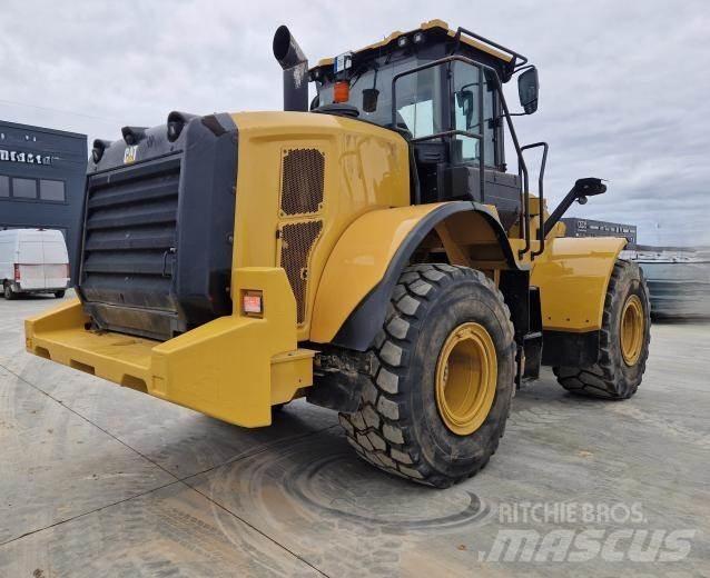 CAT 962M Gumikerekes homlokrakodók