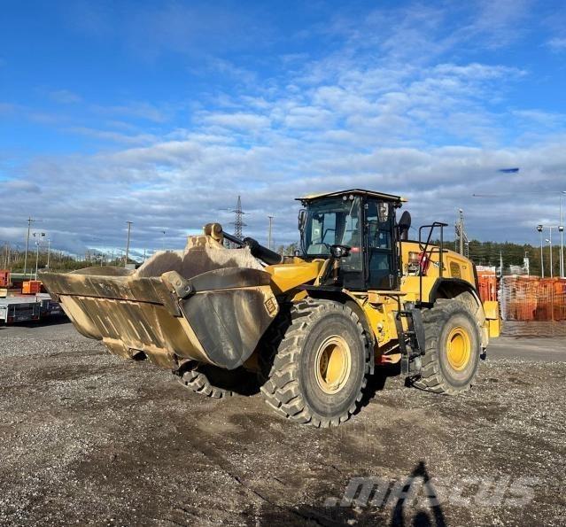 CAT 966 Gumikerekes homlokrakodók