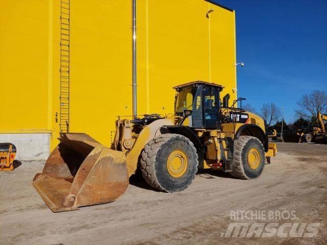 CAT 980M Gumikerekes homlokrakodók