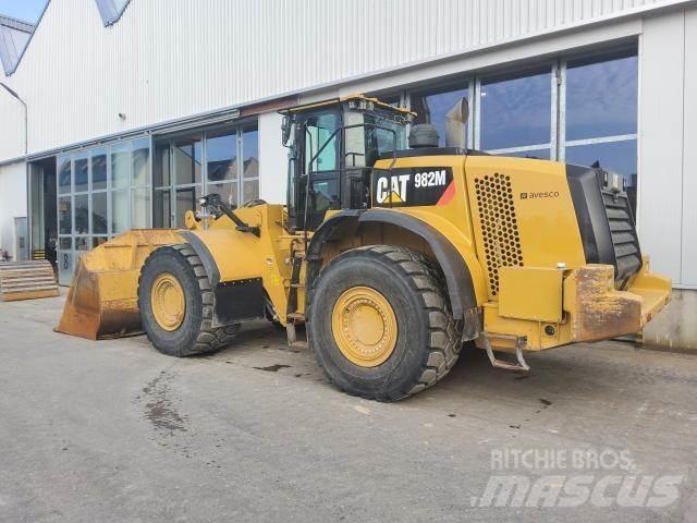 CAT 982M Gumikerekes homlokrakodók
