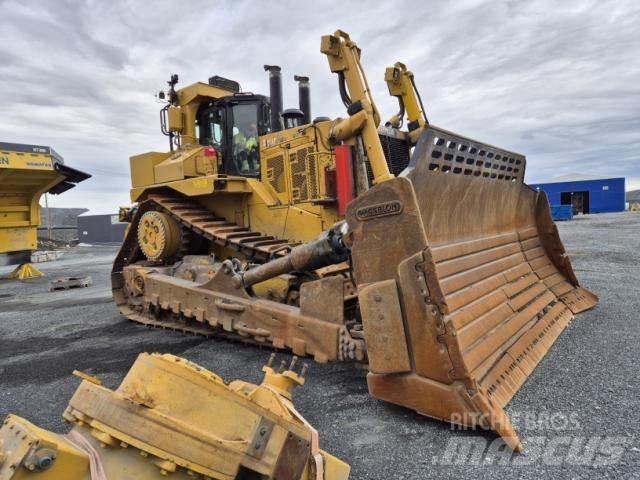 CAT D11T lánctalpas dózerek