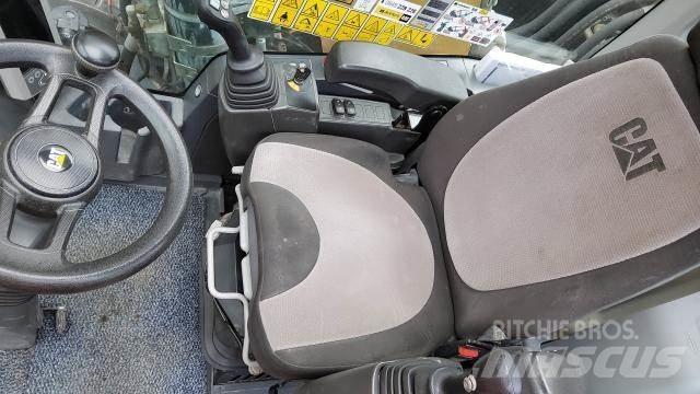 CAT MH3024 Speciális kotrók