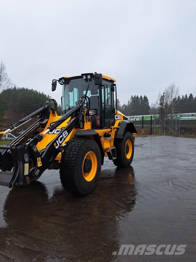 JCB 417 S5 HT Gumikerekes homlokrakodók