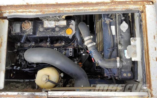 Takeuchi TCR-50 Lánctalpas dömperek