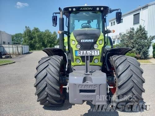 CLAAS Axion 810 Traktorok
