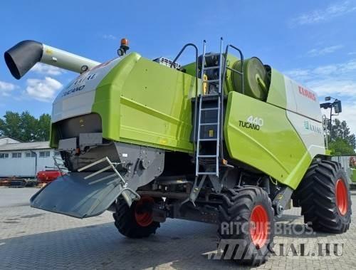CLAAS Tucano 440 Kombájnok