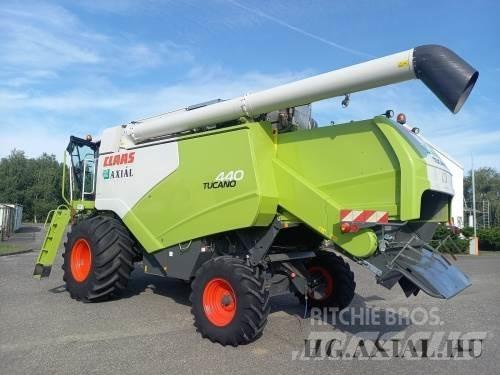 CLAAS Tucano 440 Kombájnok