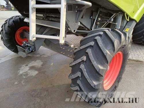 CLAAS Tucano 450 Kombájnok