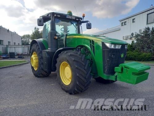 John Deere 8370R Traktorok