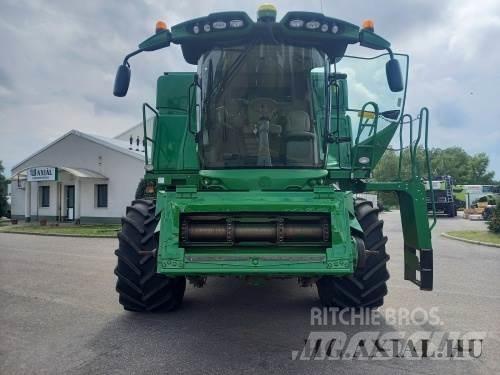 John Deere T660 Kombájnok