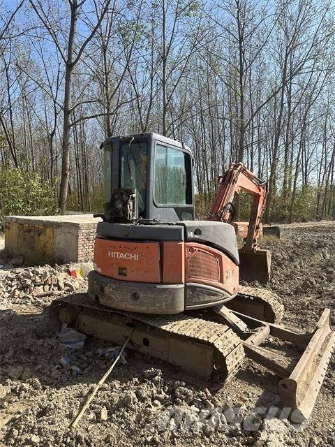 Hitachi ZX50 Lánctalpas kotrók