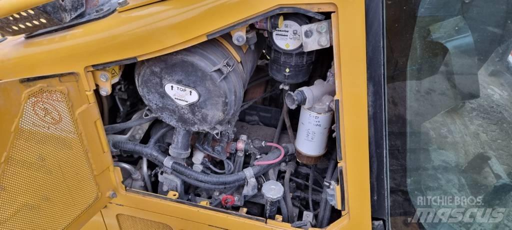 Komatsu D 61 PXI-24 lánctalpas dózerek