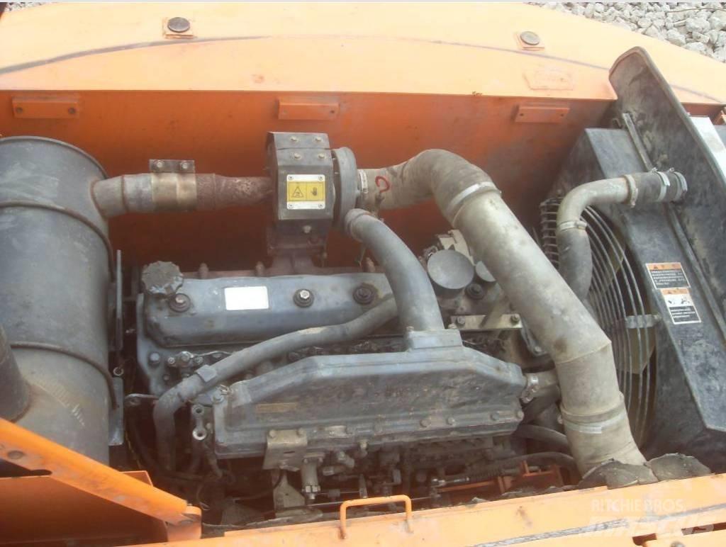 Doosan DH 150 W-7 Gumikerekes kotrók