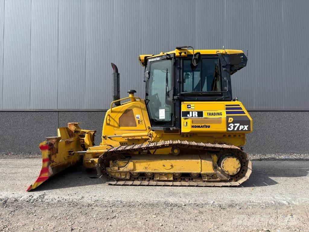 Komatsu D37 PX-23 lánctalpas dózerek