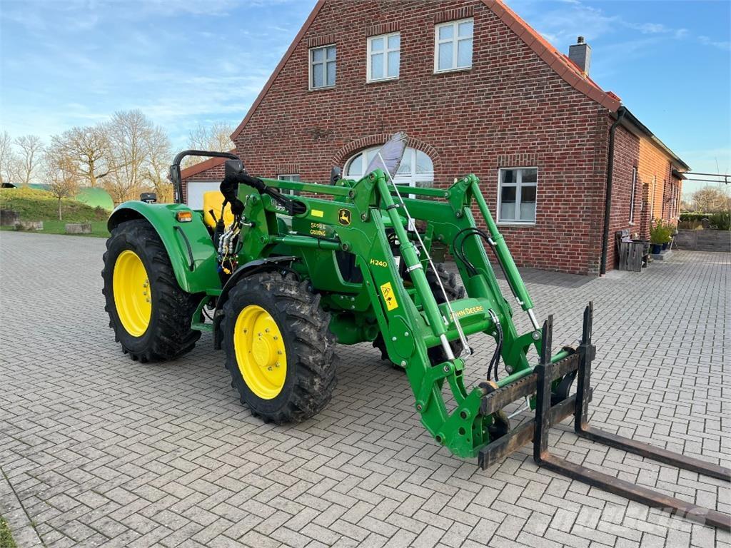 John Deere 5050E Traktorok