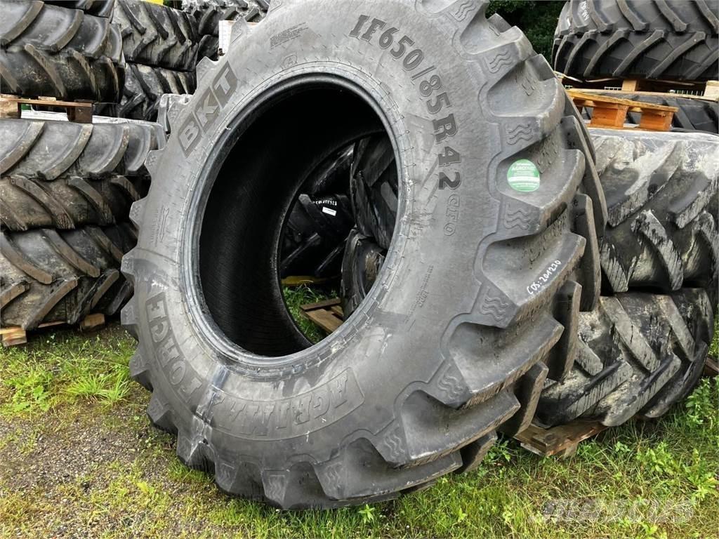 BKT 650/85R42 IF Gumiabroncsok, kerekek és felnik