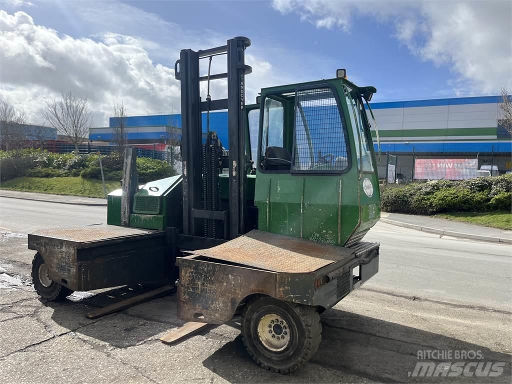 Combilift C5000SL Oldalvillás targonca
