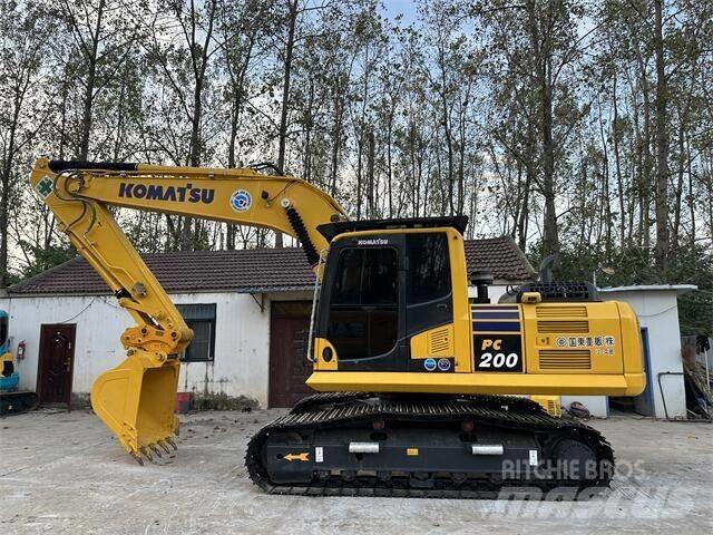 Komatsu PC200-8 Lánctalpas kotrók