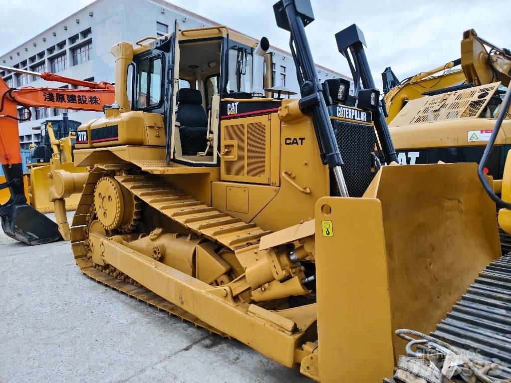 CAT D 7 R lánctalpas dózerek
