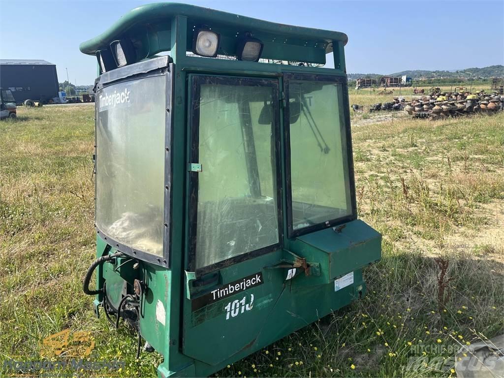 Timberjack 1010 Vezetőfülke és belső tartozékok