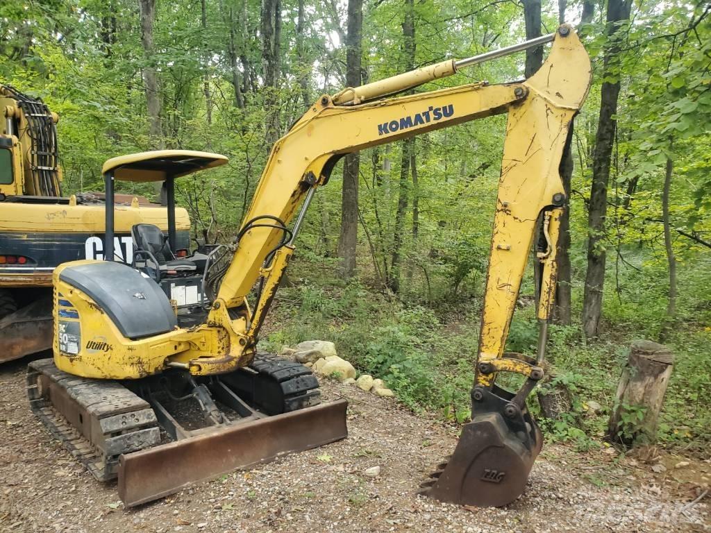 Komatsu PC50MR-2 Mini kotrók < 7t