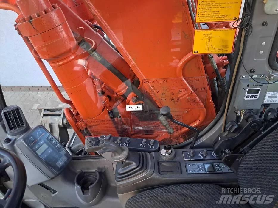 Hitachi ZX 130 W Gumikerekes kotrók