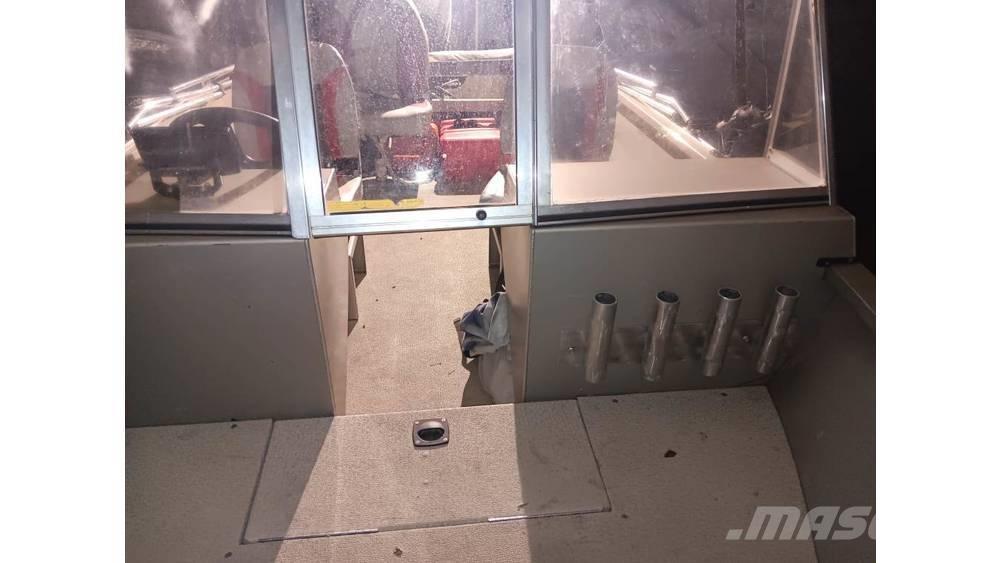  tracker 16 Foot Tengeri segédmotorok