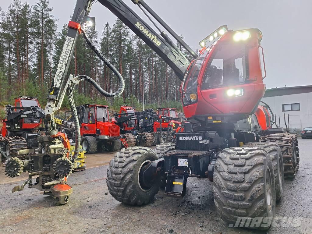 Komatsu 901 XC Betakarítók