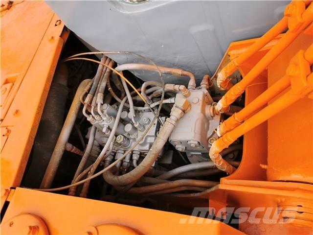 Hitachi EX60 Lánctalpas kotrók