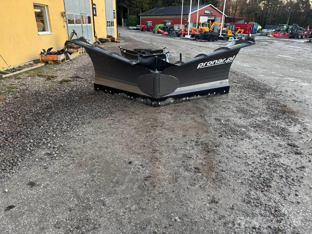 Pronar PUV 4000 M HD Hóeltakarítók