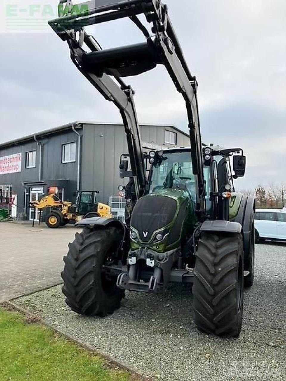 Valtra n155ea Traktorok