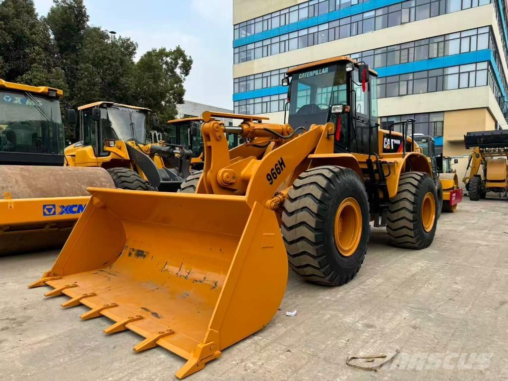 CAT 966 H Gumikerekes homlokrakodók