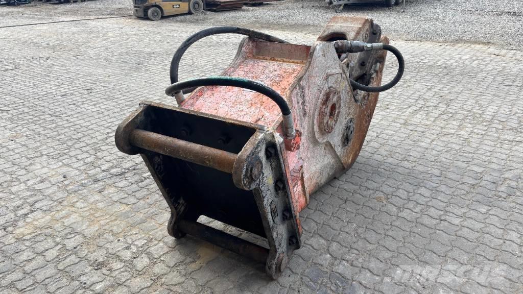 NPK G 18 J Építőipari Törőgépek