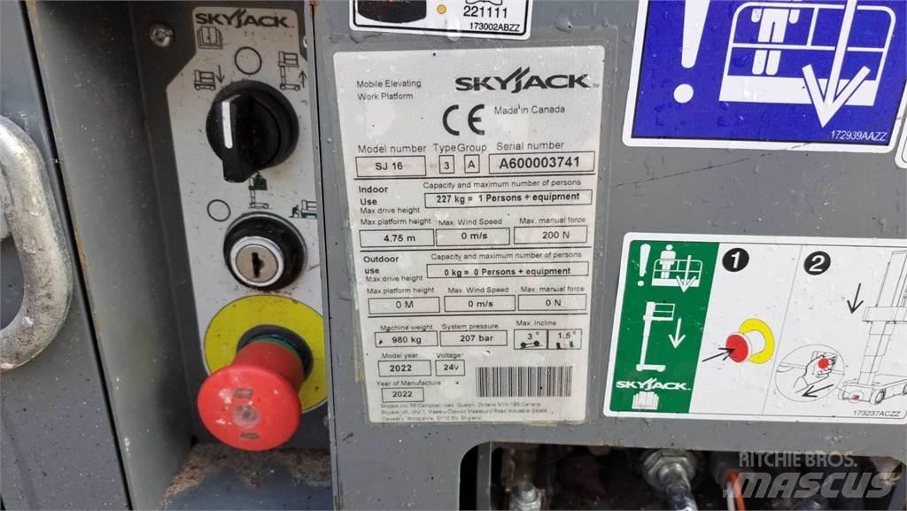 SkyJack SJ16 Egyéb felvonók és állványok