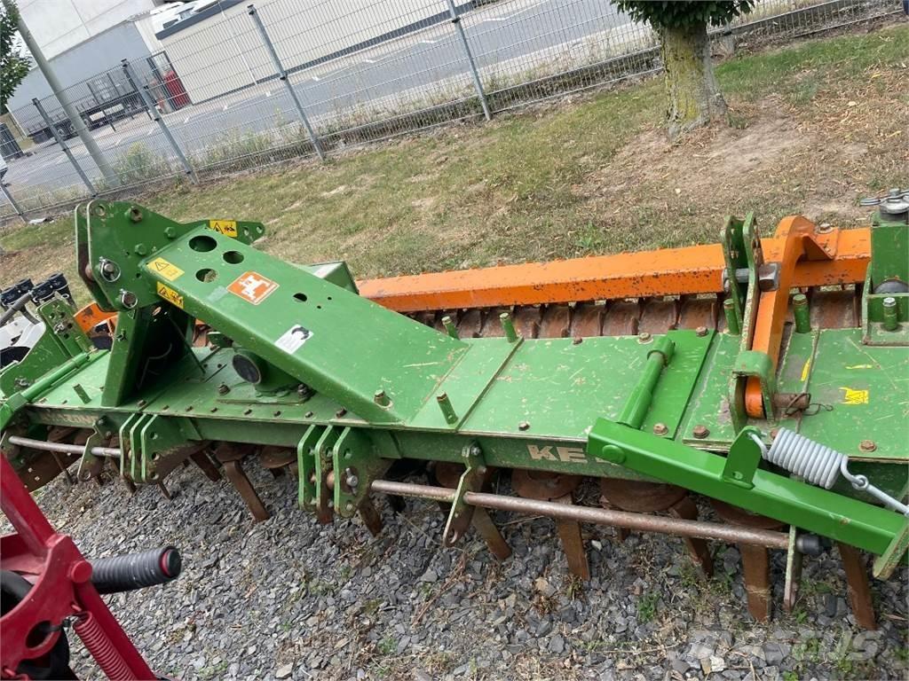 Amazone KE403 Kardánhajtású ekék és Forgó-boronák