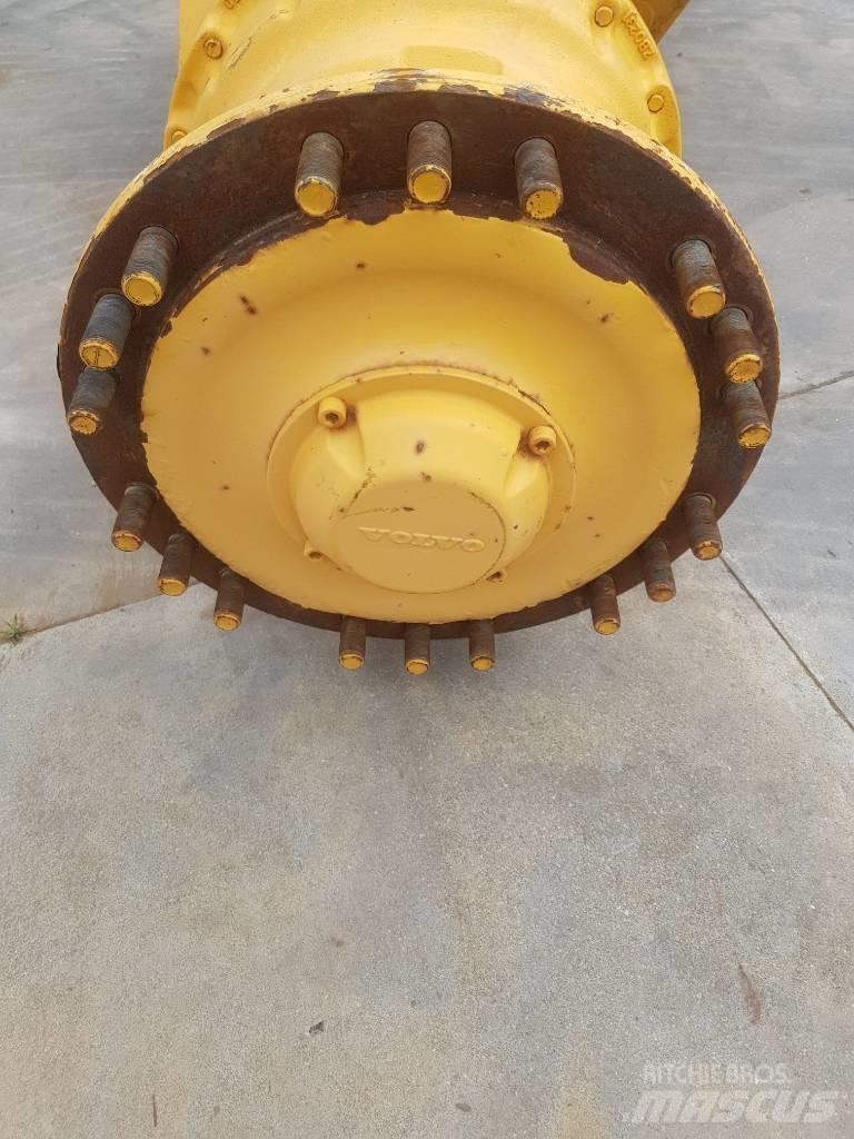 Volvo L110E Tengelyek