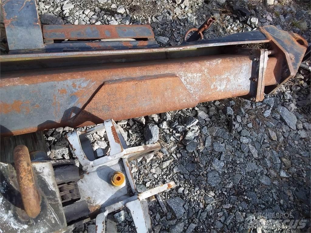 CAT 2200 Betakarító daruk