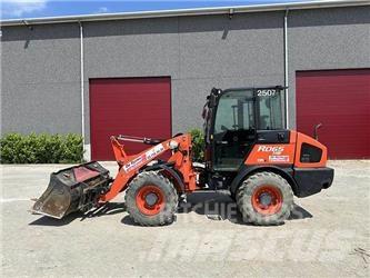 Kubota DR2507 Gumikerekes homlokrakodók