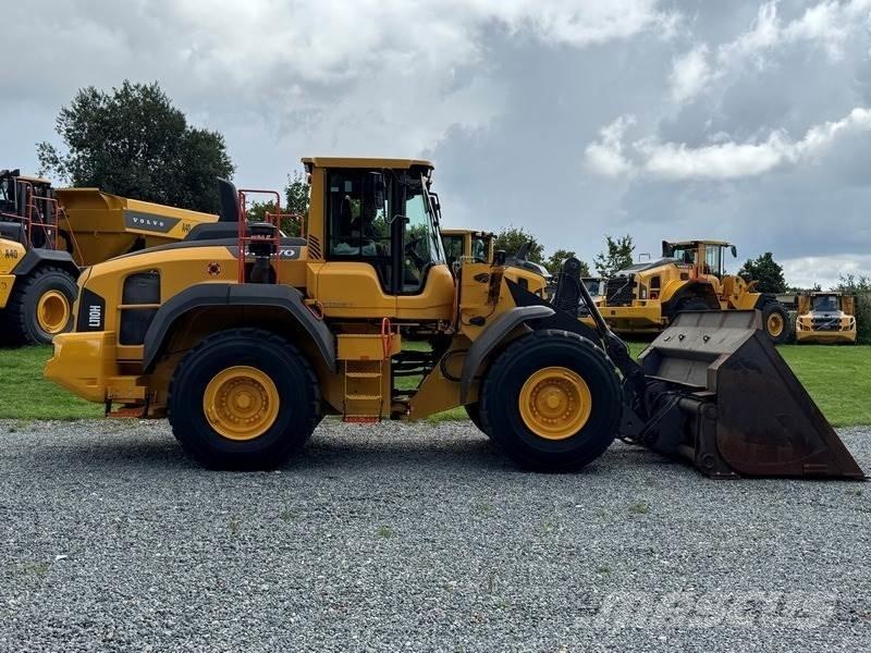 Volvo L 110 H Gumikerekes homlokrakodók