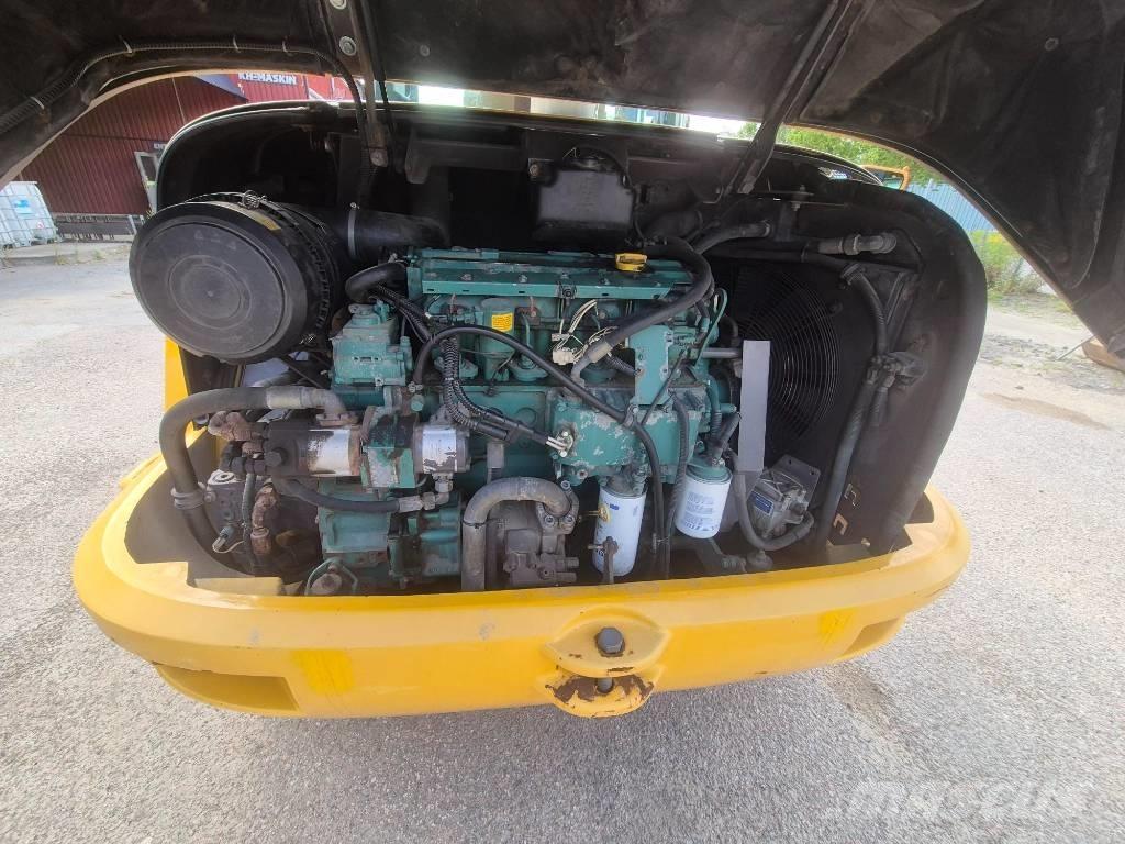 Volvo L 40 B Gumikerekes homlokrakodók