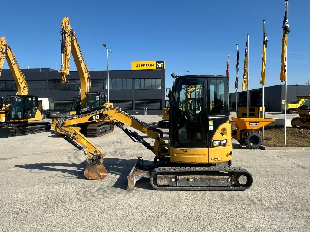 CAT 303.5 Mini kotrók < 7t